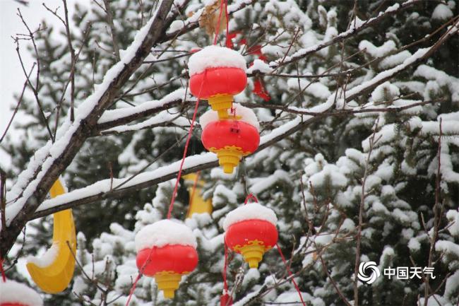 瑞雪兆丰年 河北崇礼春节前夕迎降雪