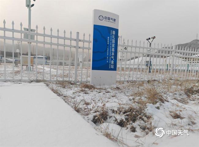 瑞雪兆丰年 河北崇礼春节前夕迎降雪