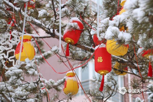 瑞雪兆丰年 河北崇礼春节前夕迎降雪