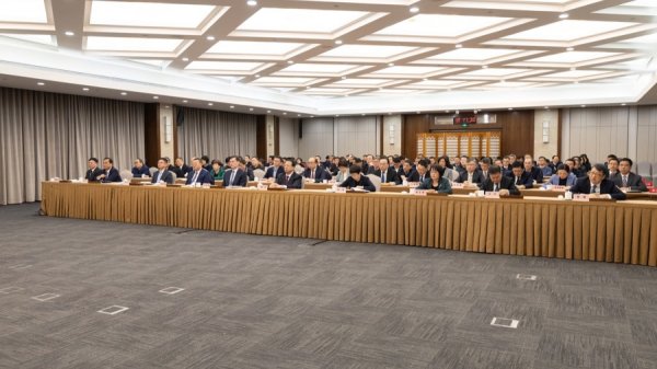 银易配资网 坚决打好产业生态培育攻坚战！陈吉宁调研奉贤区